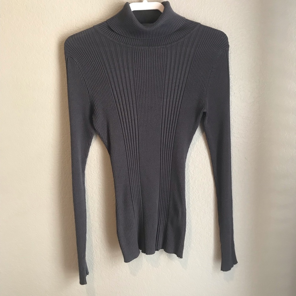 MKM DESIGNS Gray Ribbed Turtleneck Sweater
